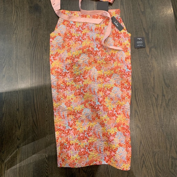 Lulu’s ellarina skirt only in size small - Picture 3 of 3